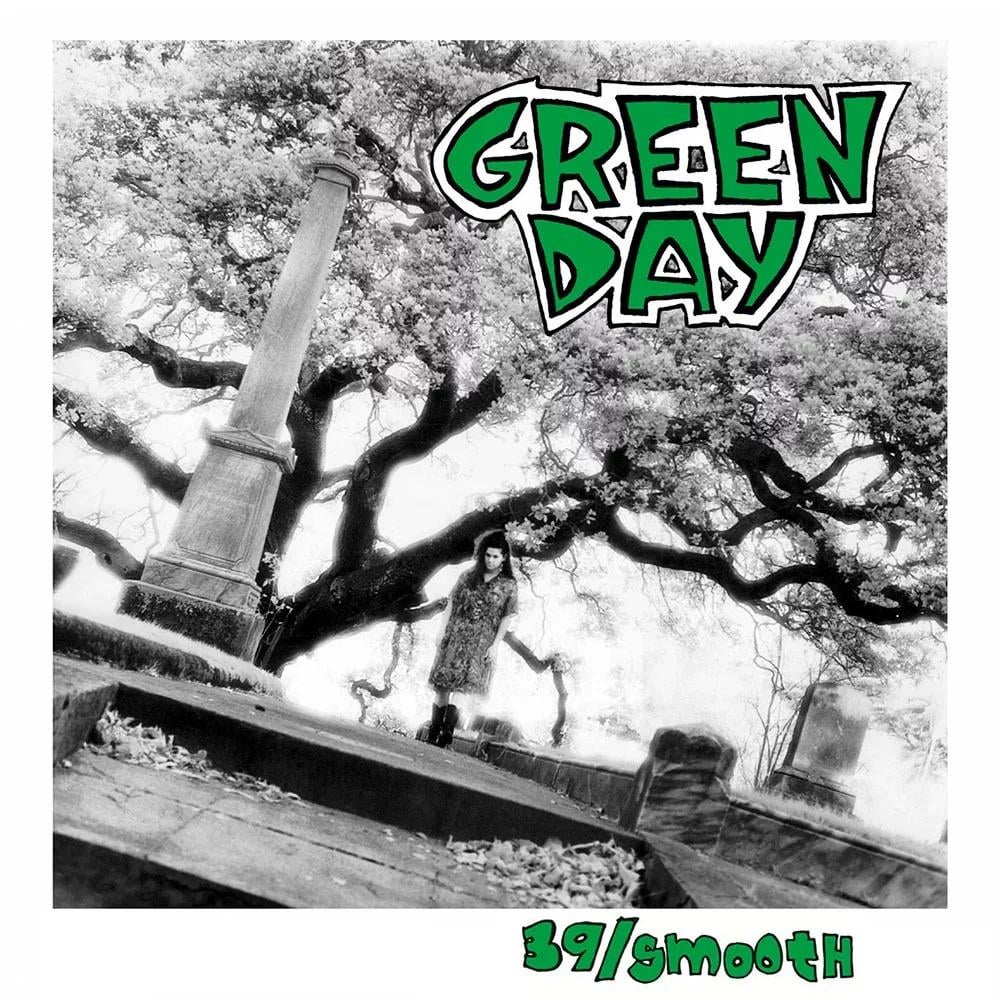 greenday_ita's tweet photo. The "39/Smooth" cover photo location as it is today.
it is Mountain View Cemetery in Oakland

📷BladeBronson on reddit

#greenday #39smooth #oakland https://t.co/72q2Nzzb7D