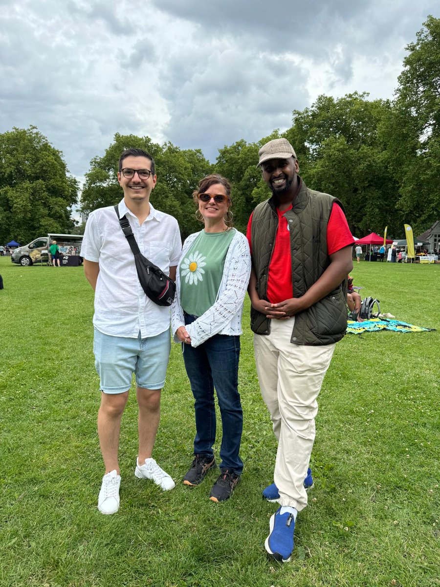 Oval Labour tweet media