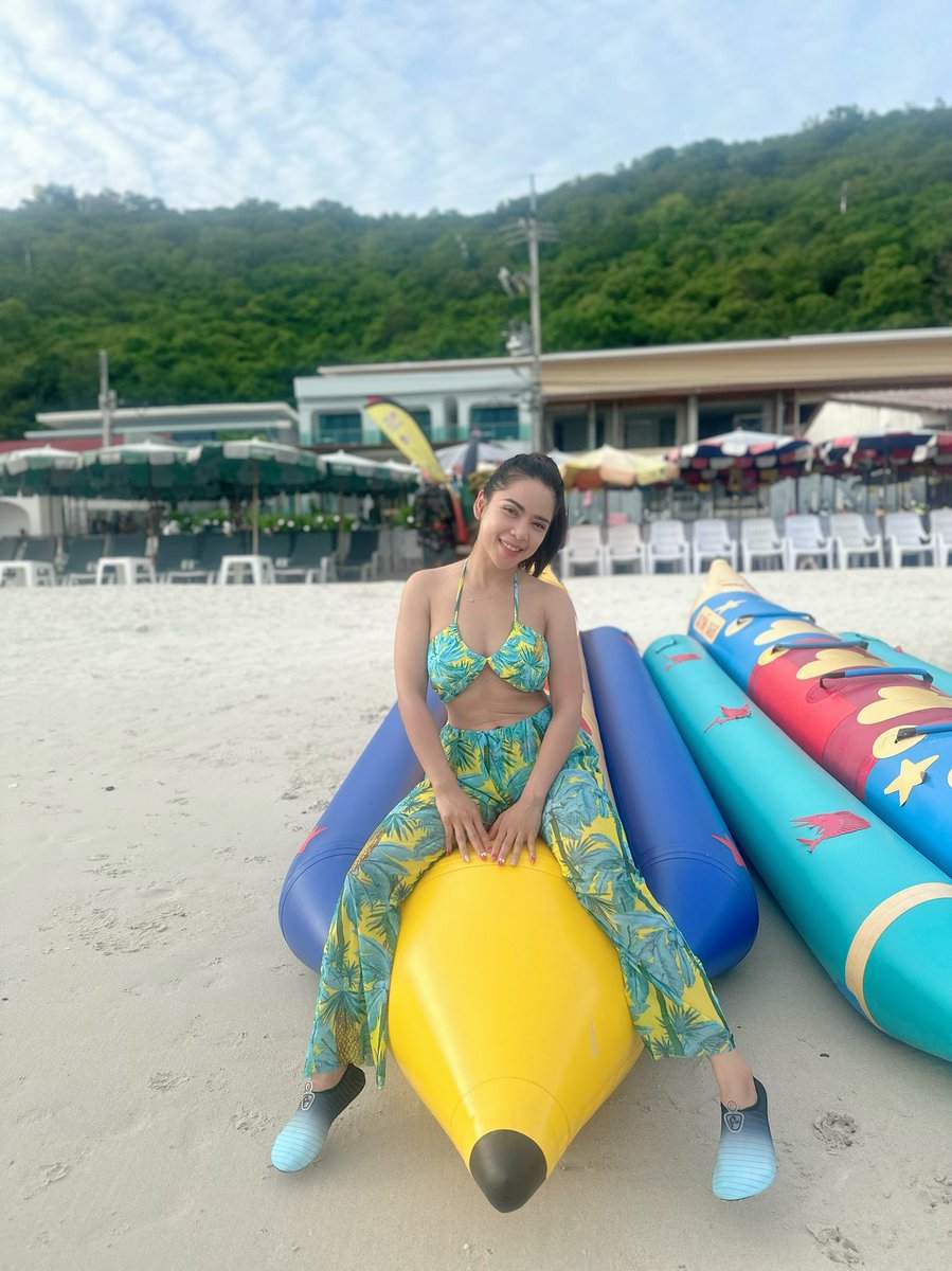 Aliz0511's tweet photo. My holiday 🤭 https://t.co/MHovHMpG5O