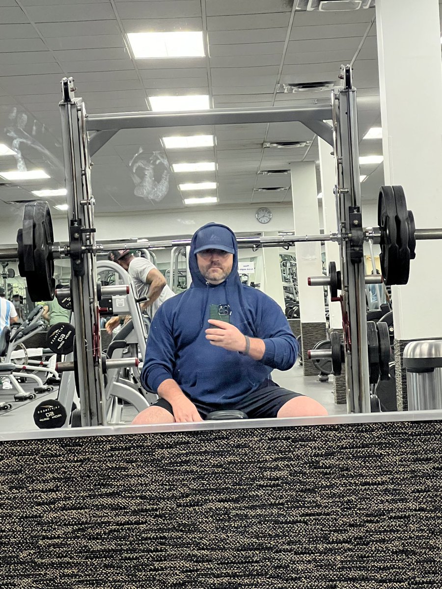StuckwishGroup's tweet photo. Perfect way to start off the day and the week! How do you like to start off your day?
#GymLife #Workout #HoustonTexas #PatrickStuckwish #MovingToHouston #HoustonTX https://t.co/7YgDnr4LVR