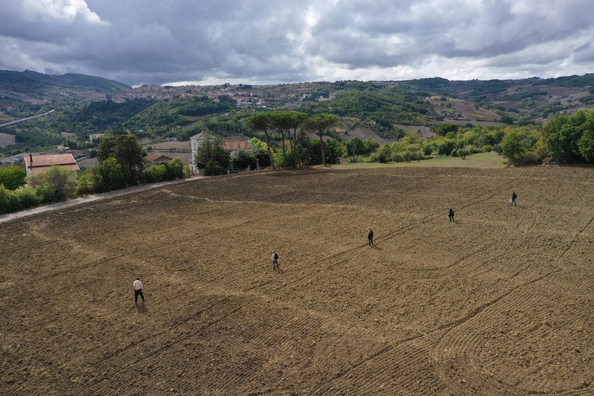 KNIRome's tweet photo. Apply to our Archaeological Fieldschool "Exploring Mountain Society in Ancient Samnium" before 2 September!
Open to BA, (R)MA &amp; PhD students in Archaeology, Ancient History, Classics, Geoarchaeology and related fields enrolled in a KNIR partner university. https://t.co/uZeB7UYqFp https://t.co/OOXv4q7Rot