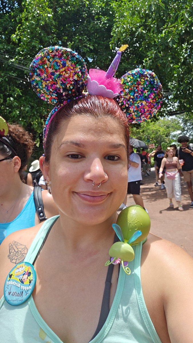 Its my birthday!!! 🎂  
I have just one wish, new books and supplies for my 4th grade kiddos! I'm at a new school this fall, and I'm SO excited. Anything helps and is much #JulyGoals appreciated 🥰🥰 #TEACHers #clearthelist2024 #teaching
 amazon.com/hz/wishlist/ls…