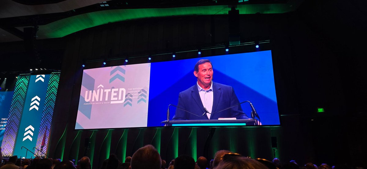 Mrs. Sharon Miller tweet media