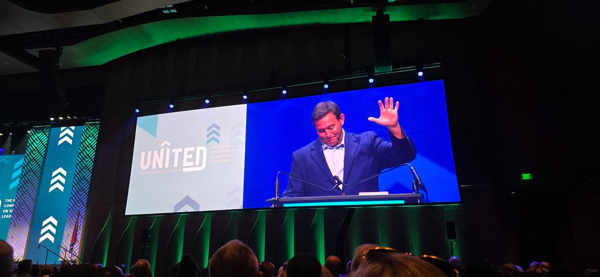 Mrs. Sharon Miller tweet media