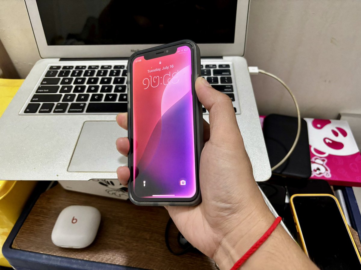FavoriteTechX's tweet photo. Siri 2.0 still NOT enable on iOS 18 beta 3 Revised 😭

https://t.co/fZncTvLuYm

#apple #iOS18 #iphone16 #iphone16pro #iPhone16Ultra #iphone16promax #iphone16mini #ios18beta #ios18features #ios18bug #ios18battery #iphonebattery #batteryhealth #visionos #iphone12mini #Siri 2.0 https://t.co/ny6yE1rUR9