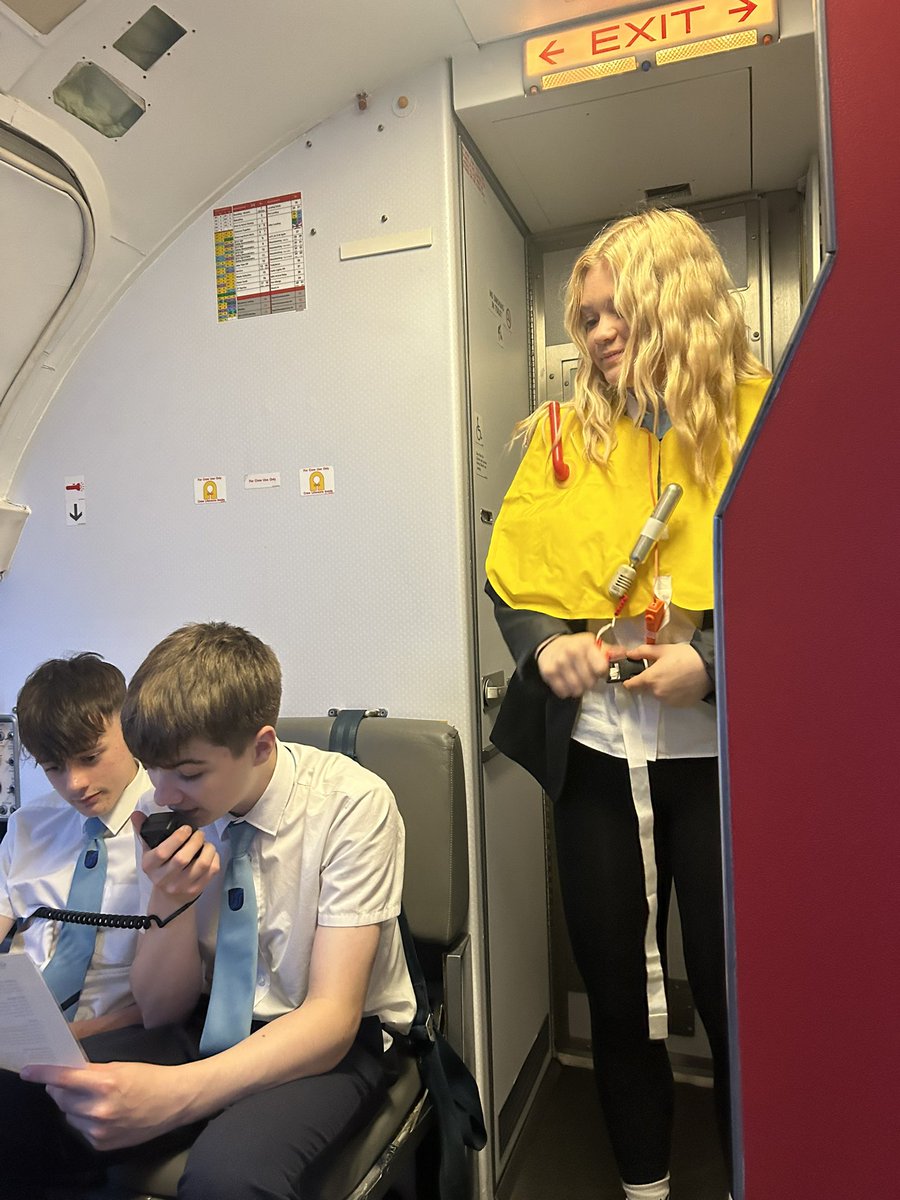 Fly Me tweet media
