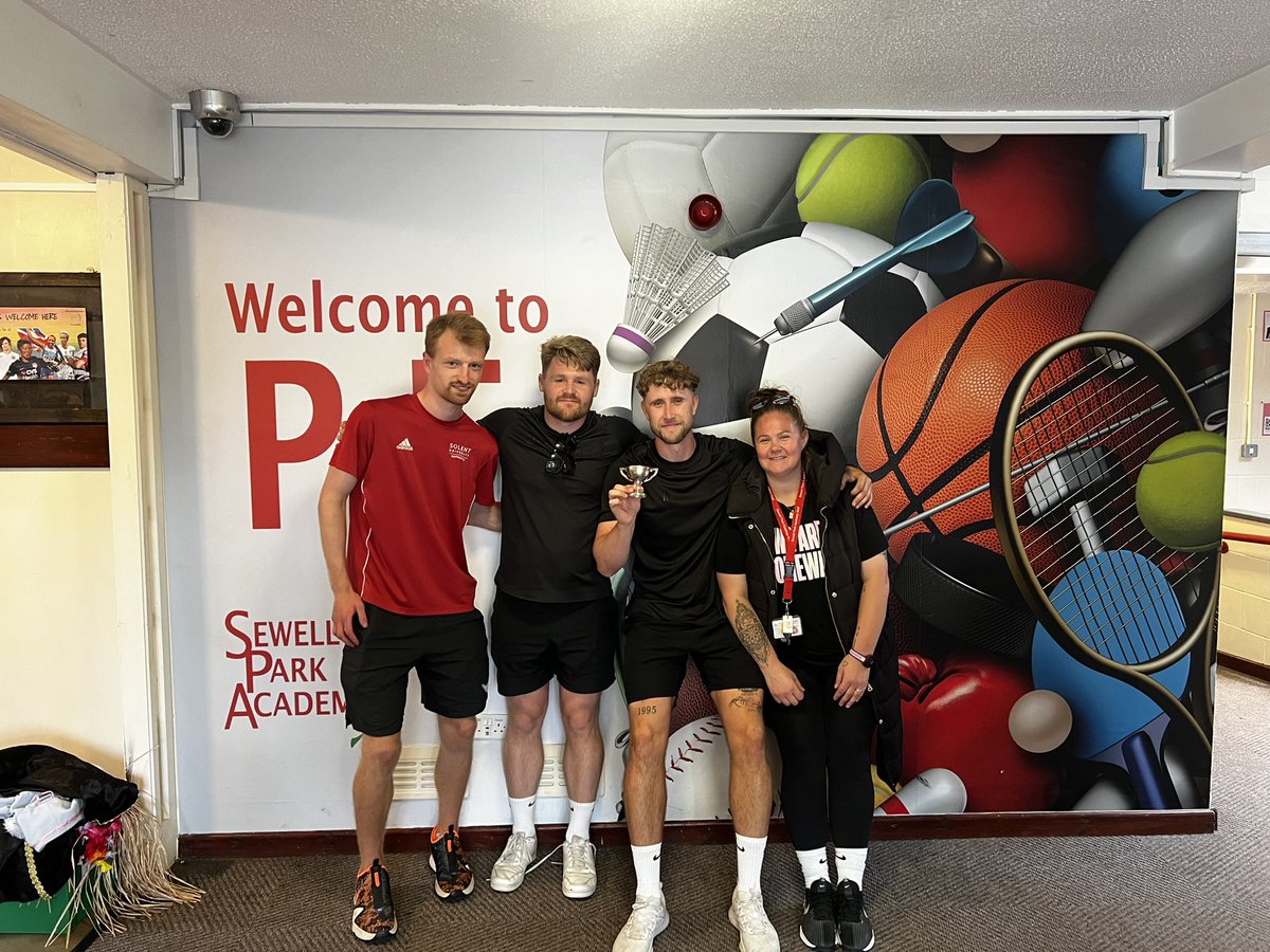 MrAttreePE's tweet photo. @SewellPark what a school and what a team ❤️ I LOVE THIS GAME 🏆 @MrsPerkinsSPA @MrMartinPE1 https://t.co/XwkU0SEJpi