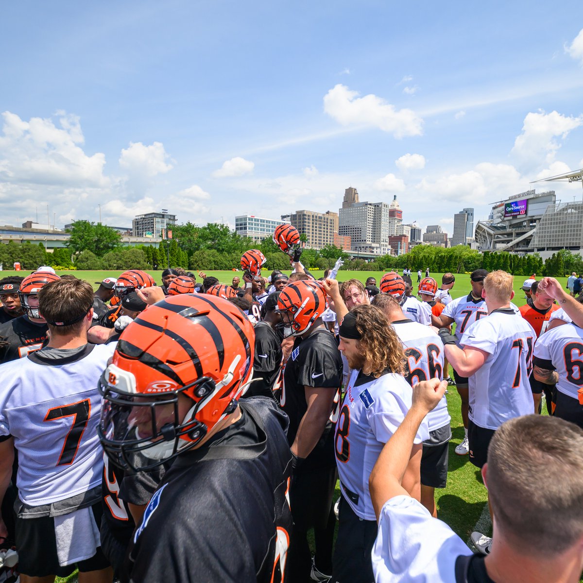 Bengals's tweet photo. Tick tock. See y'all at training camp. 😏

#RuleTheJungle https://t.co/ITXbCxzXhT