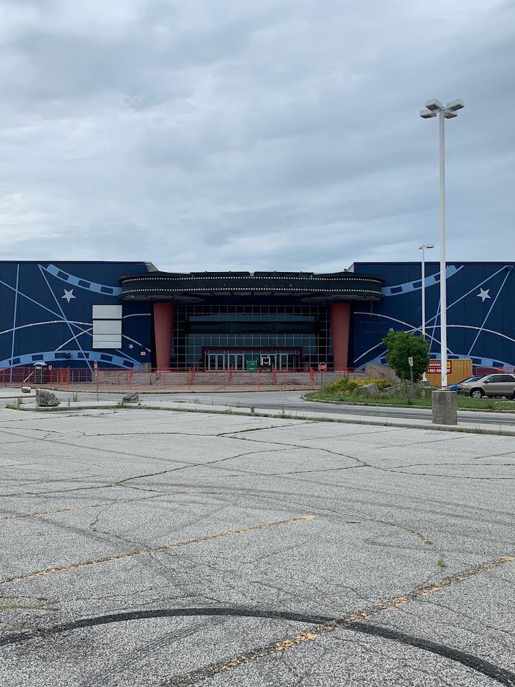 group_lester's tweet photo. We are thrilled to announce that we've been awarded the renovation work for the new @landmarktheatres at Walker Road and Provincial. This in-depth project will transform the former Silver City cinema into a state-of-the-art Landmark Theatres location!
#LesterConstructionGroup https://t.co/q9br6NdDqC