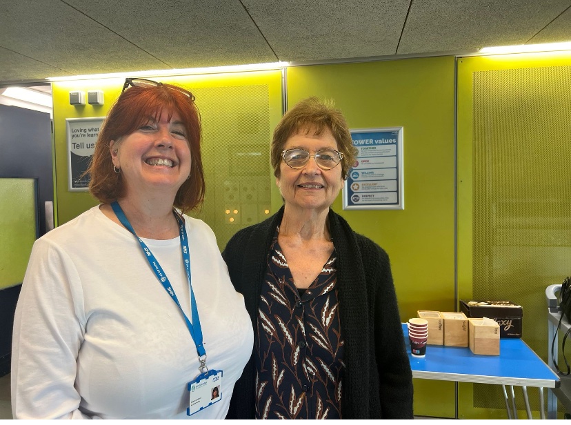 NatashaIWrites's tweet photo. We had a relaxed #PrimeTime session @ideastores Whitechapel today. We offer a cuppa, good company & a friendly game or two, every Monday between 10am-12pm. Today we also had Sharon from NEL Digital Training joining us. βοΈπͺβ¨ #LoveYourLibrary
#LDNLibraries https://t.co/WNHNRmQa8W