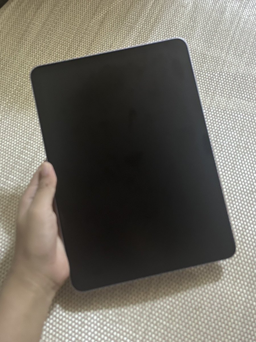 ivthzip's tweet photo. wts ph
- ipad air 6th gen m2 11 inch 
- wifi only
- color purple
- 128 gb
- with screen protector, paper like
- 39k 
- warranty until june 28, 2025

dm for more details 🙏🏻 https://t.co/It2xFaJKl7