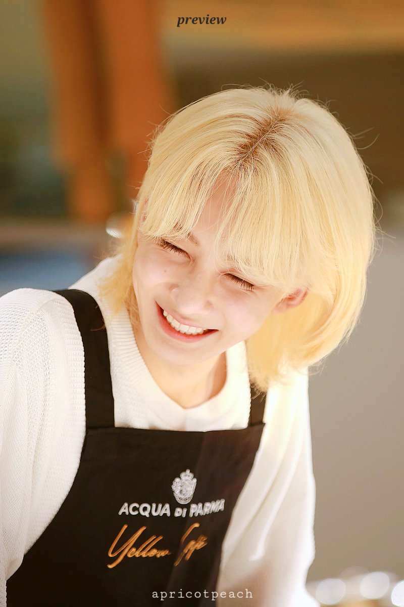 apricotpeach81's tweet photo. 240715 
💛
#정한 #JEONGHAN #ジョンハン https://t.co/wn8LYCj2dY