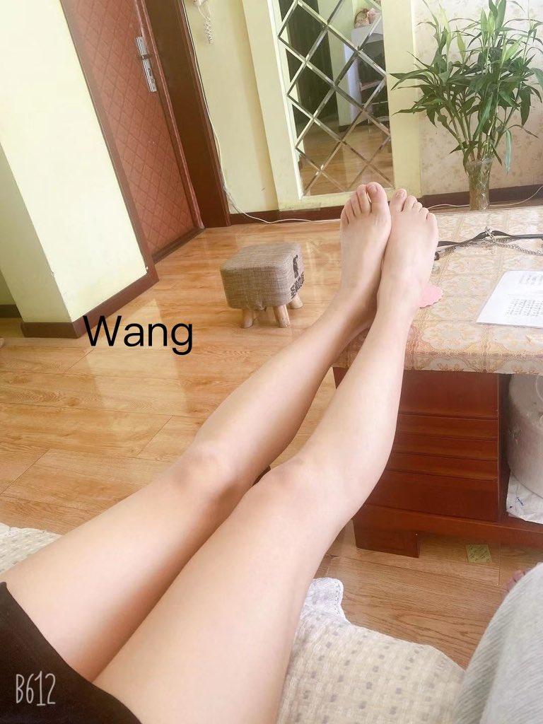 wangst147852's tweet photo. 媳妇美腿 https://t.co/yXoCmfKd0t