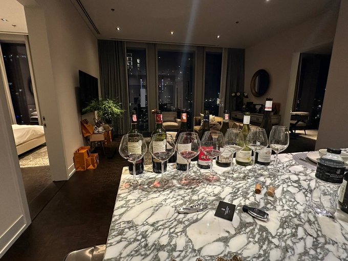 今日は自宅で友人を呼んでワインテイスティング会。   少し仕事して、運動して、仲間と遊んで充実した毎日を送れています。