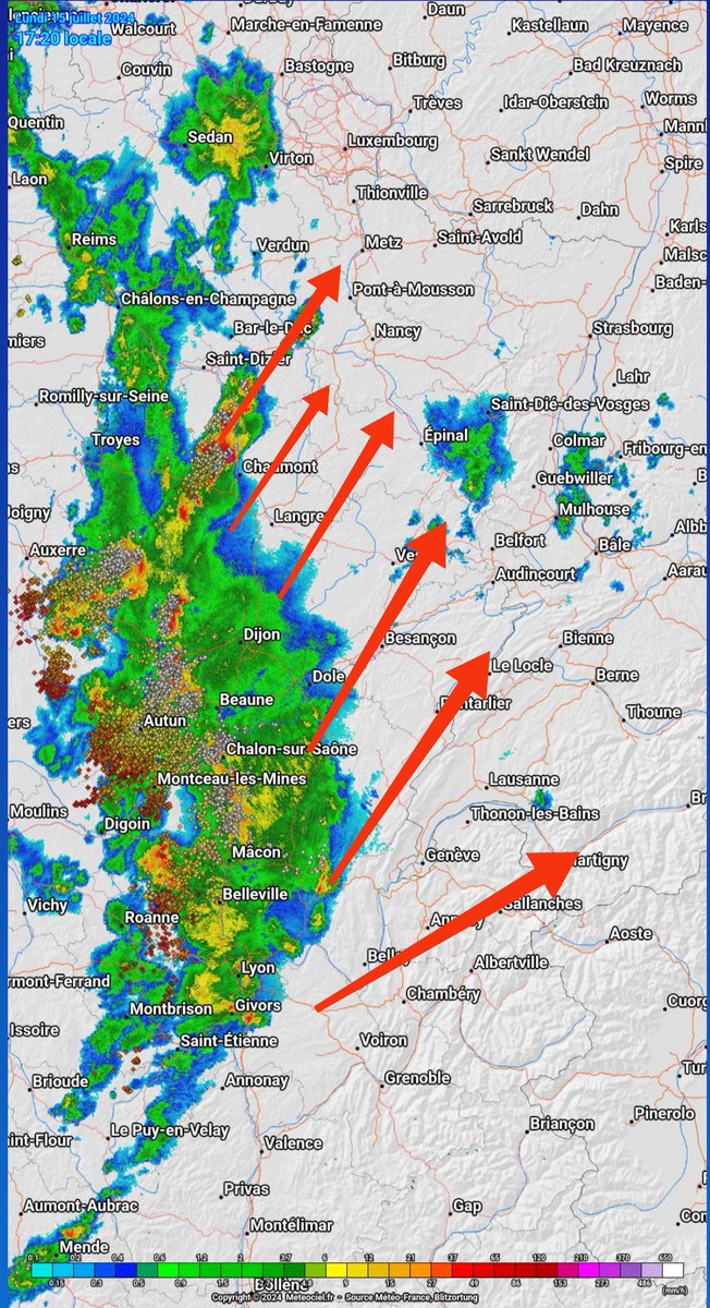 AnthoNancy's tweet photo. Suivi orages 
🔴🟠 Actualisation a 17h30

La ligne grossit en avançant mais diminue en termes d'intensité a surveiller l'axe Saint Dizier Metz, l'axe Autun Epinal qui semble etre les points les plus actifs. 

Nous ne sommes pas a l'abri d'une reprise d'intensité
#orages #meteo https://t.co/SDvafaUuhm