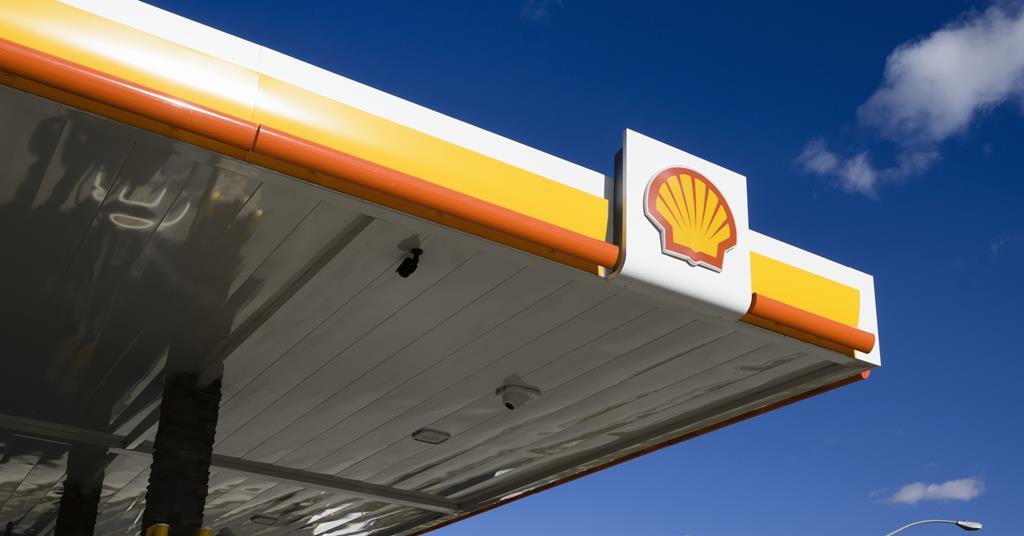 Suttonsolicito's tweet photo. Adjournment refused in claim against Leigh Day over Shell pollution settlement: Judge adjourns trial until following morning for claimants to instruct counsel as ‘maximum indulgence’. https://t.co/bkF22HSEJk https://t.co/H2eMtUqere