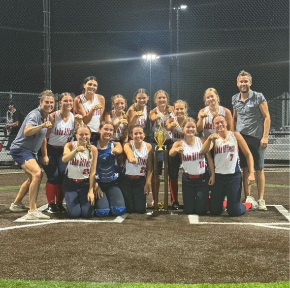 LkEffectFlurry's tweet photo. They trusted each other &amp; built each other up. I am so proud of this team and their grit. They were able to believe in themselves and each other as much as we the coaches do! 
Congratulations 16u on your Uncle Charlie’s Midwest Madness Championship! https://t.co/C5fCiOPNdE