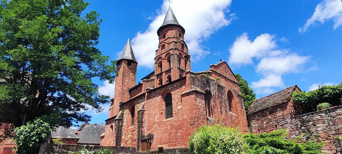 rvalsecchi36's tweet photo. berceau originel de la démarche @LPBVF🏰 https://t.co/YjR5qytFp2 magnifique et inoubliable 🙏#collonges-la-rouge en #correze ,🌳🍒🍊🌲aux confins du #limousin et du #quercy https://t.co/kNdEYj4dGx