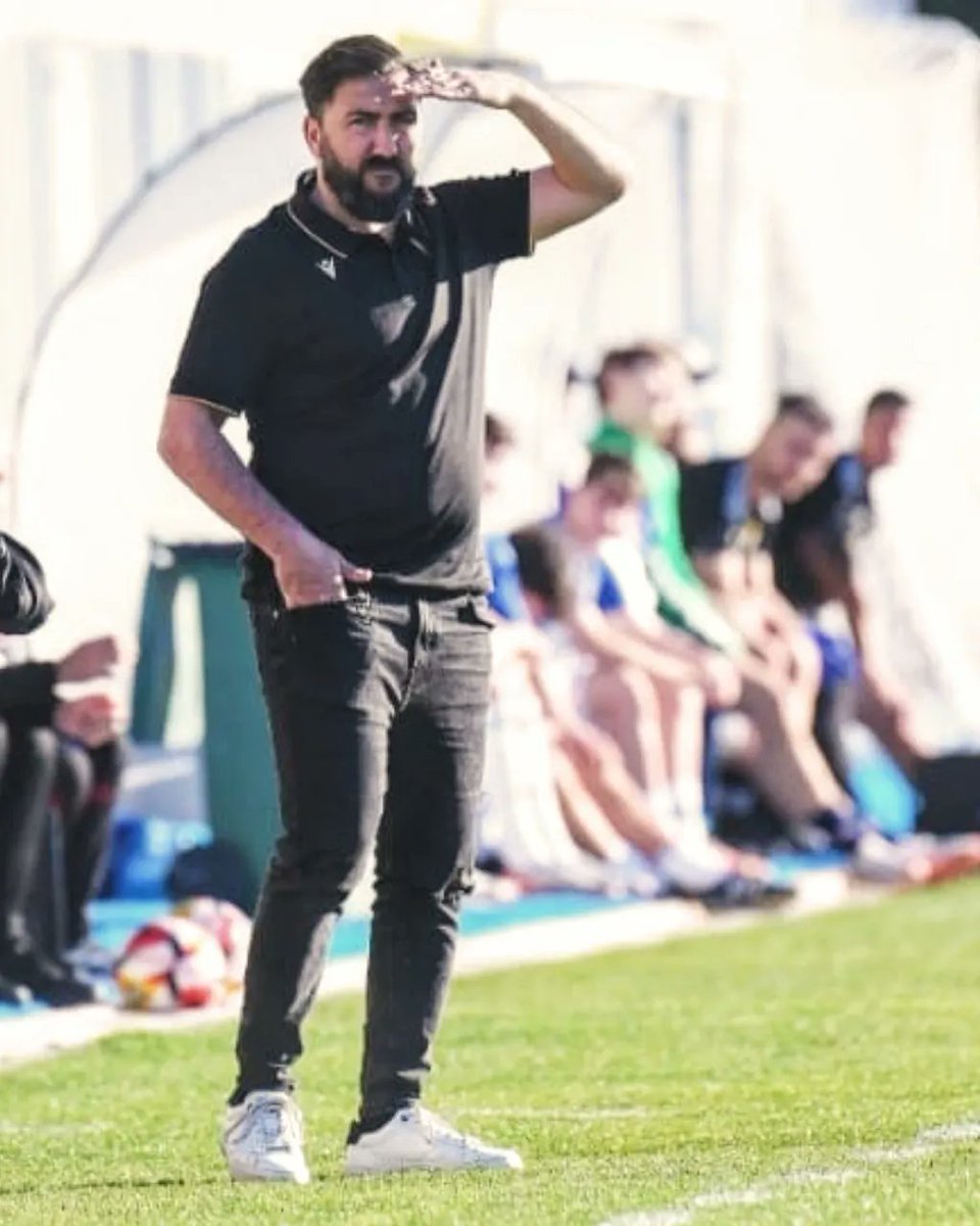 <a href="/Cadiz_CFCantera/">Cádiz CF Mirandilla - Cantera Cádiz CF</a> Muy agradecido al Club por la confianza depositada en mi.
Así como por el apoyo recibido por los aficionados tanto personalmente como por redes sociales .
Afrontamos está temporada con mucha ilusión , compromiso y ganas de crecer todos juntos . 
Vamos Cádiz CF 💛💙⚽