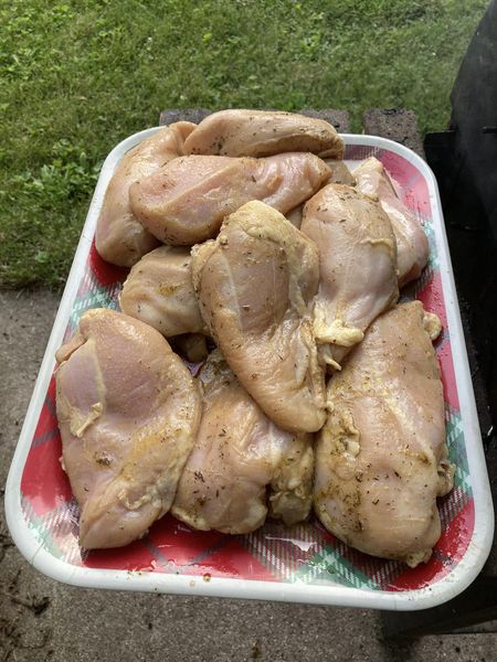 Grillin_Pirate's tweet photo. Marinated Chicken Breasts with Mashed Taters and Carrots @PDawgKnight https://t.co/IMmPO29HCm