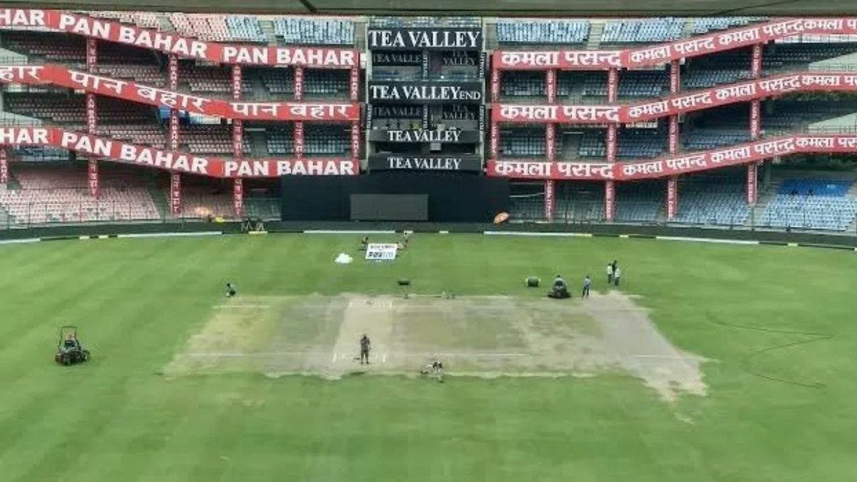 IndianTechGuide's tweet photo. 🚨 BCCI to stop promoting all Tobacco and Pan Masala billboards in cricket stadiums across India. https://t.co/eg1GvuxPIC