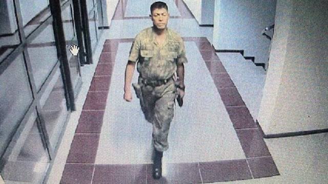 Kahramanlar can verir, yurdu yaşatmak için…

#15Temmuz 

#ömerhalisdemir