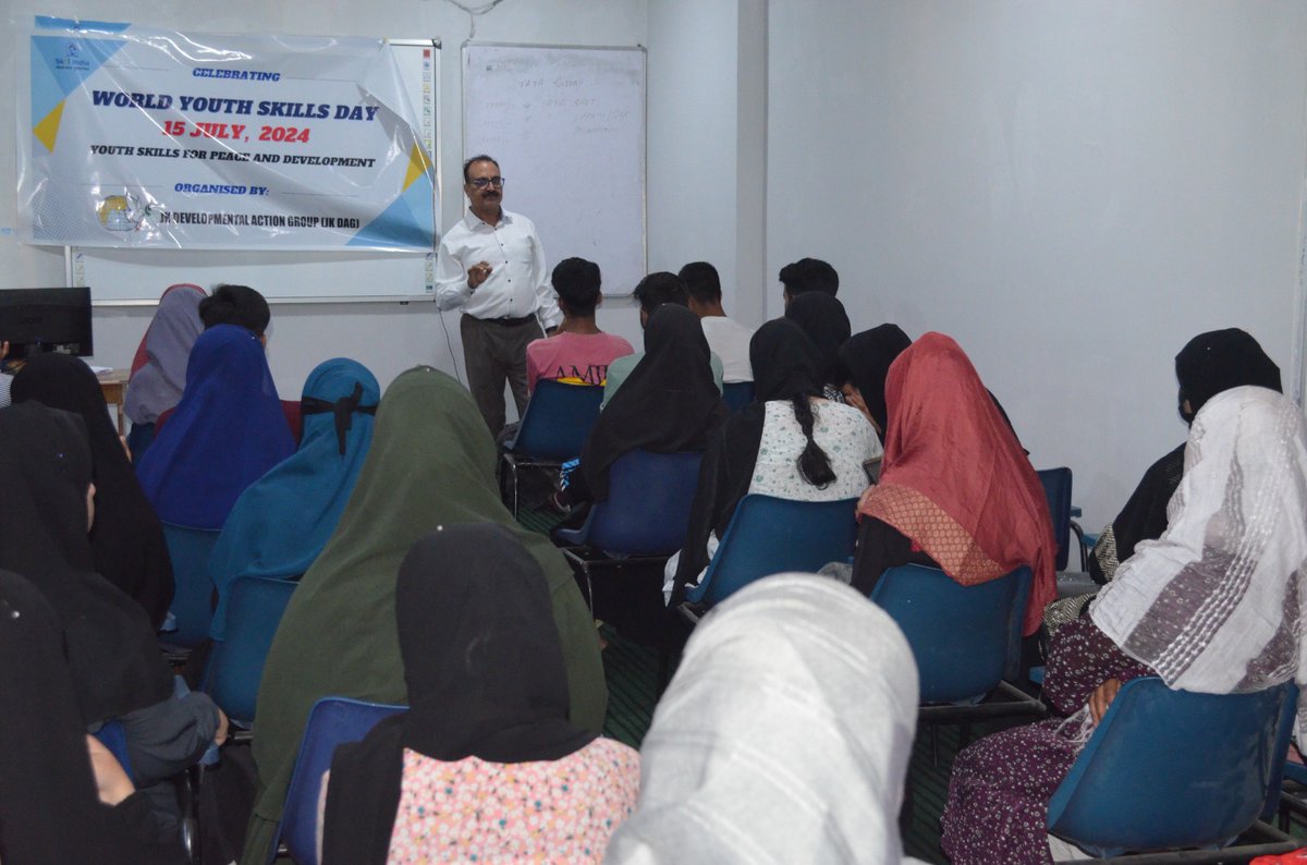 JKDAG's tweet photo. 🌟 Happy World Youth Skills Day! 🌟

JK DAG celebrates at NIELIT Centre, Nagbal, Ganderbal, empowering youth with essential skills. Let's build a brighter future together!

#WorldYouthSkillsDay #JKDAG #NIELIT #YouthEmpowerment #NagbalGanderbal https://t.co/RD5dm17mJr