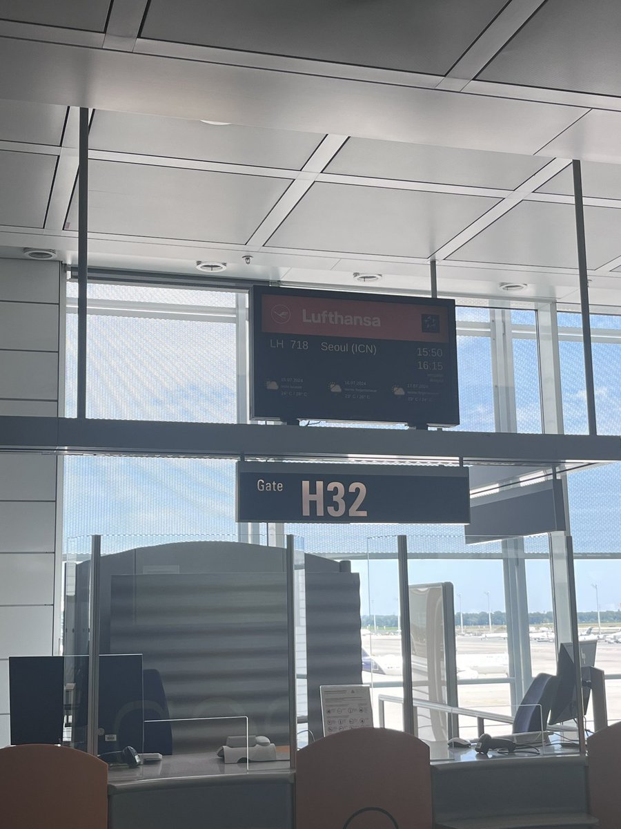 Snedderick's tweet image. With a 2 hour delay we are finally leaving 🫡