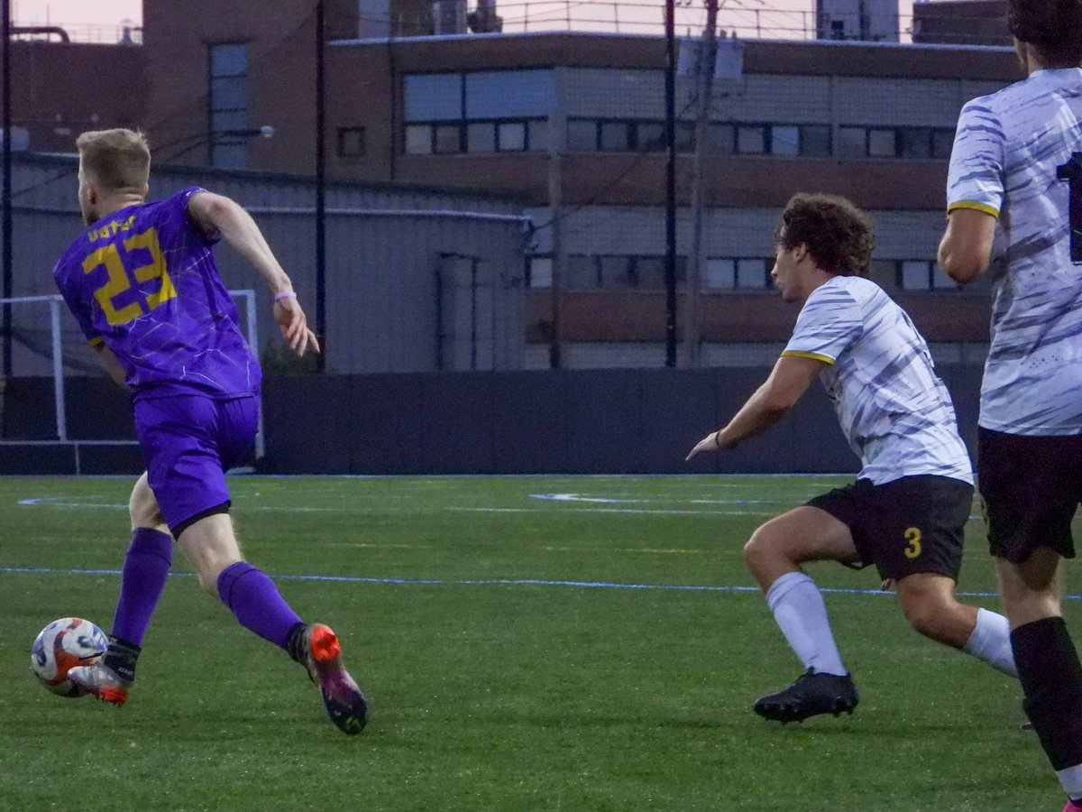 QCGunners_FC's tweet photo. 3-2 comeback victory against @DelcoAcademy 

Man of the match undoubtably goes to Noah Kohl who scored an outrageous goal from 30+ yards (there's proof)

G: Kohl (x2)
     Saeli

A: Vater
     Lefrois
     Crane

@OfficialBDSL @BDSLRumors 

📸 @DarianCole3 https://t.co/wPz0PPxJla