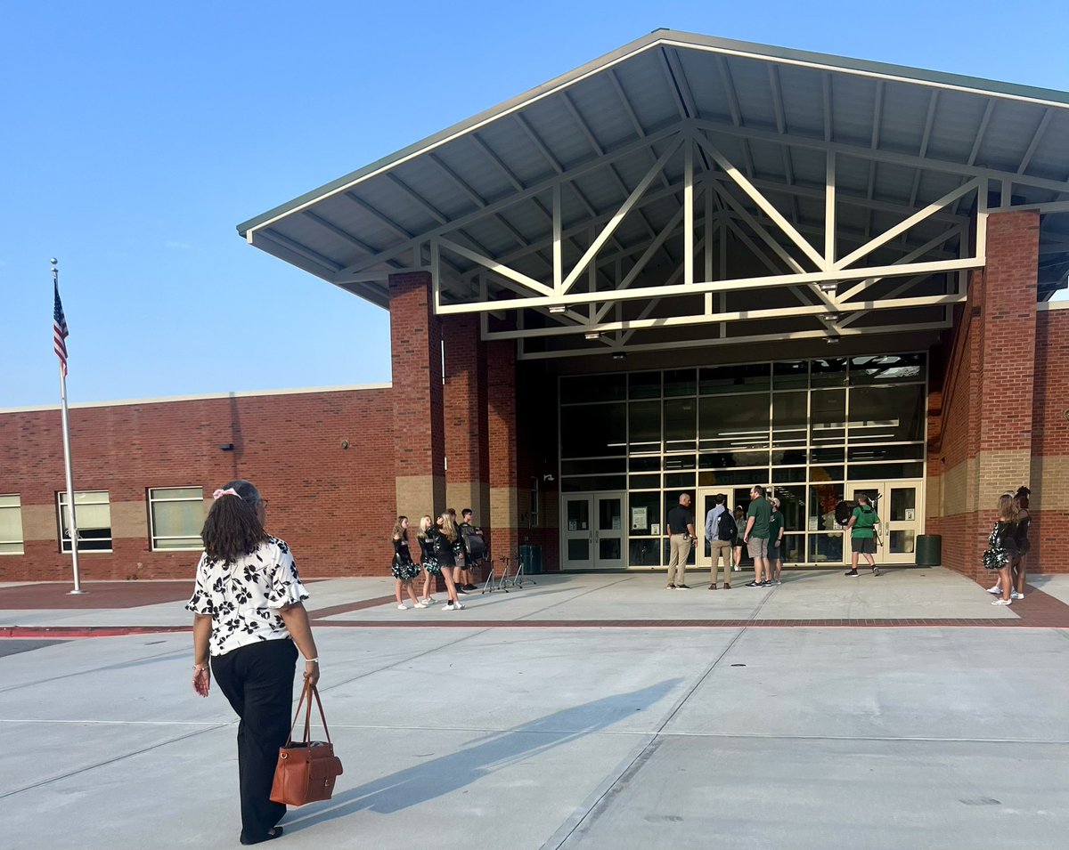 Tracy R. Blackburn tweet media