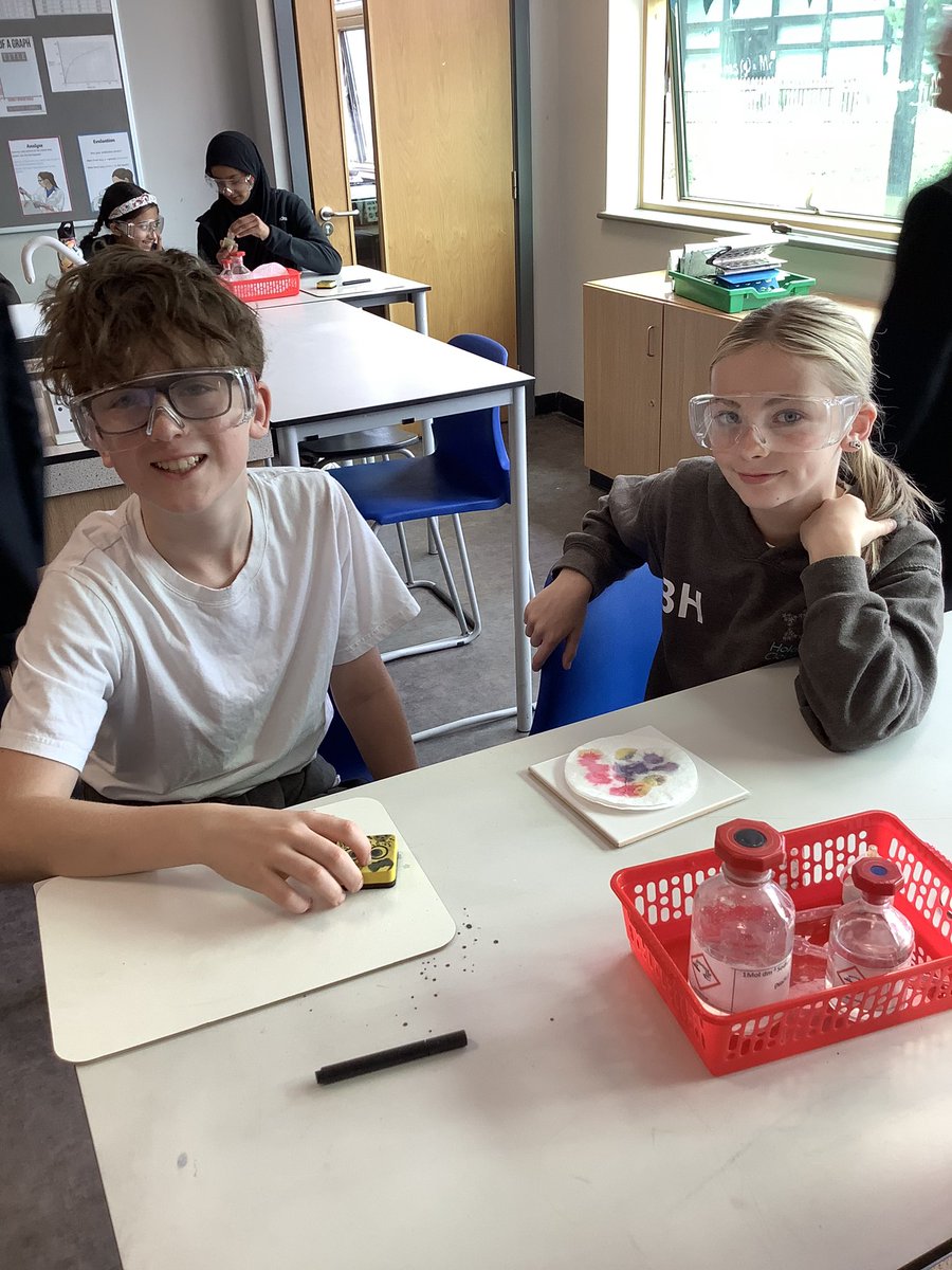 Holden Clough Community Primary tweet media