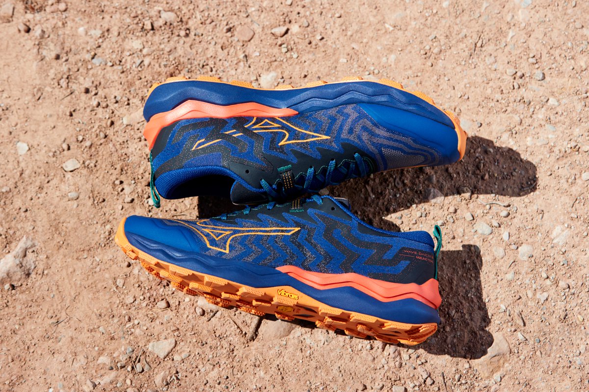 mizunoiberia's tweet photo. Wave Daichi 8, ahora con suela Vibram Megagrip ⛰🏃

La zapatilla de #trailrunning más ligera y polivalente de #Mizuno se adapta a todo tipo de terrenos gracias a su nueva suela con tacos de 4 mm, que te proporciona un agarre y una tracción inmejorables

#WaveDaichi8 #ForEveryRun https://t.co/oXxPV6MK1k