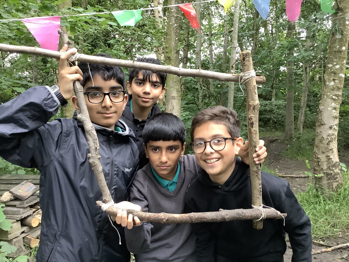 Holden Clough Community Primary tweet media