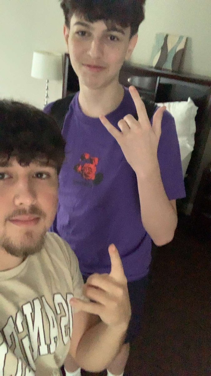 G2 Stompn tweet media