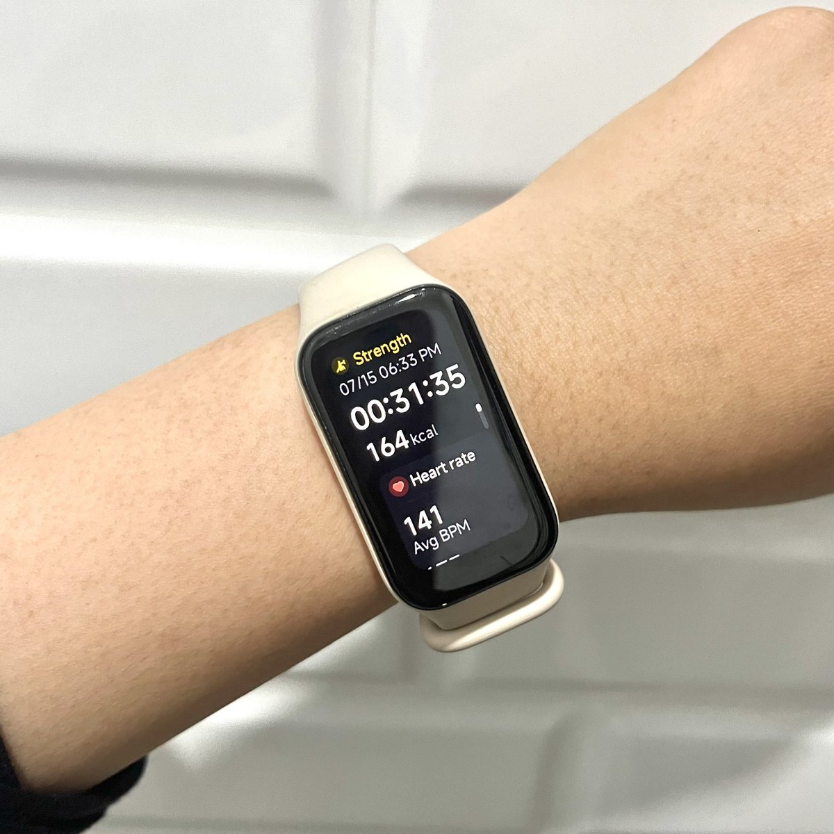 haeyorri's tweet photo. Senin produktif! Pulang kerja sempetin buat workout 45mnt, mayan bakar 164kcal &amp; hit heart rate tinggi 173 bpm. Mari kita usahakan lifestyle sehat itu👀👏🏻 https://t.co/dfdVw8sbrM