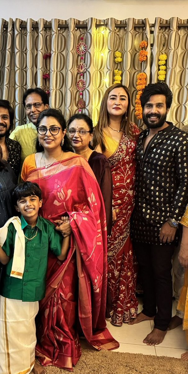 SujeethrajuDMK's tweet photo. #2days to go🎉
Advance Birthday Wishes @TheVishnuVishal Thalaiva❤️ - July 17🥳
@DuraiKv @KvMothi
@BaghiVishnu
#HBDVishnuVishal #HappyBirthdayVishnuVishal #AdvanceHappyBirthdayVishnuVishal
#VV #VVFansClub #VishnuVishalFansClub #VishnuVishal https://t.co/AxgrTmc8eg