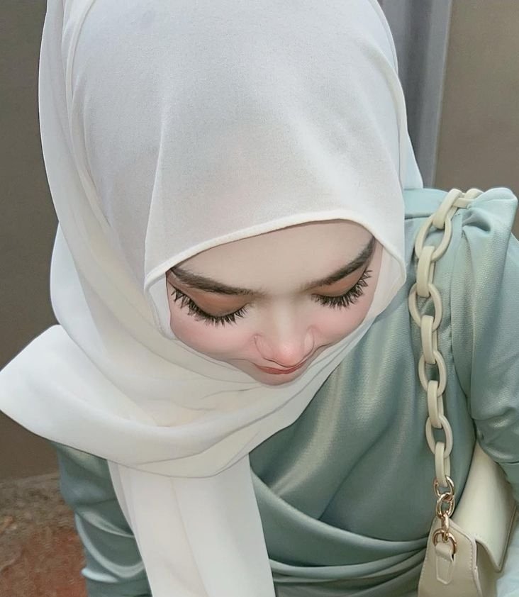 Ariyani Aniariyani (@emmabrightnees) on Twitter photo 