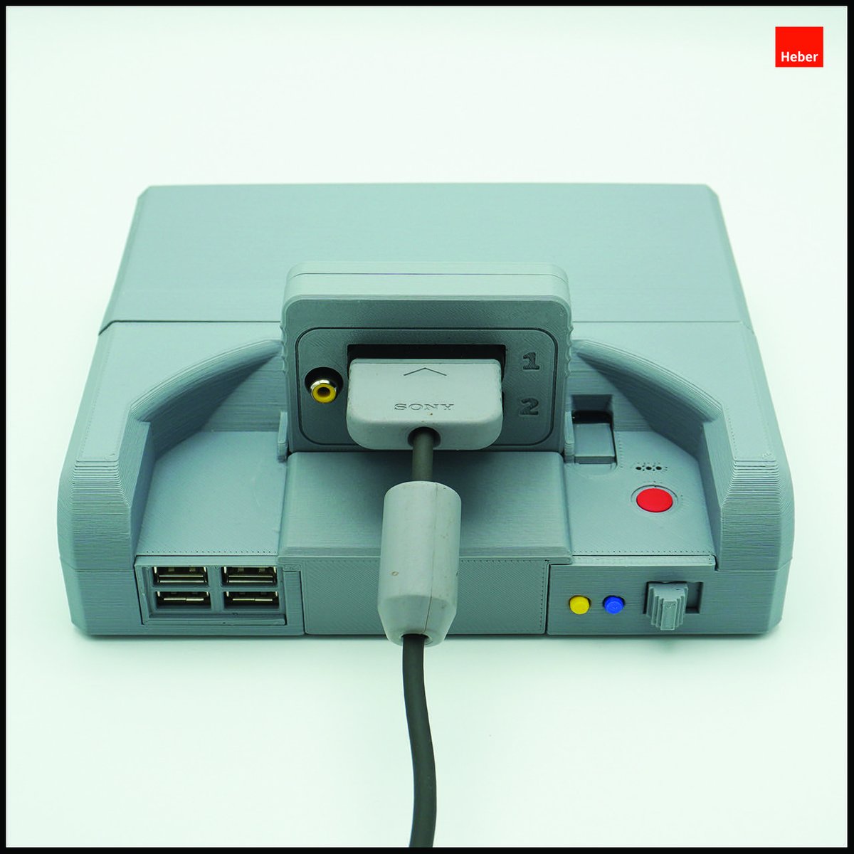 RichRap3D's tweet photo. Really pleased how this cartridge turned out. 3D printed enclosure is designed to look similar to a PlayStation Memory card. 
We have an edge finger dust flap if you want to use it on MiSTer Stack systems, or plug straight into the Multisystem cartridge port. https://t.co/aCp5AqNtNb