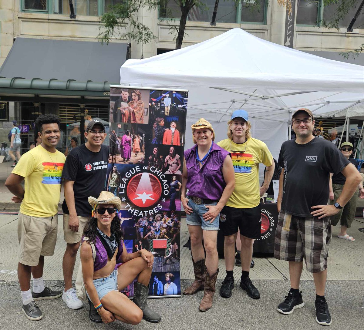 2ndCityOutlaws's tweet photo. We had a great time performing for @ChiLoopAlliance #SundaysOnState
It was a huge success due to the entire team working the @ChicagoPlays stage! Every step of the way they put together a top-notch production!
Thank you so much for including us in the entertainment line-up! https://t.co/upO12NwJiL