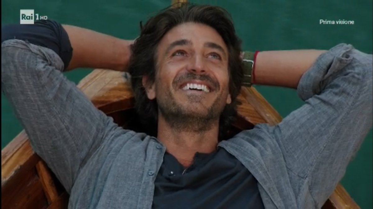 book_lovher's tweet photo. Rivedendo il finale di #updc4 forse ce lo dovevamo aspettare che Nathan e Manuela non avrebbero avuto l'endgame dopo la prima stagione ma bisognava aspettare la seconda...che presa a male quando ci hanno lasciati appesi così in attesa della quinta 🥺 https://t.co/Mg2qlsWrM4