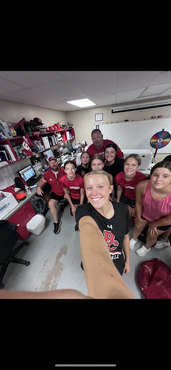 BrooklynDroddy's tweet photo. High school summer workouts ✅
@mrshamB1 @deshazo_jamie thanks for always showing up and making summer workouts a place we look forward going to. #senioryear #gocards #kickbuttakenames #bestcoachesareatbc https://t.co/zozPi6K37m