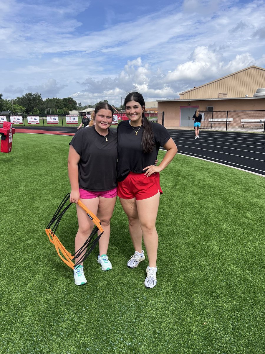 BrooklynDroddy's tweet photo. High school summer workouts ✅
@mrshamB1 @deshazo_jamie thanks for always showing up and making summer workouts a place we look forward going to. #senioryear #gocards #kickbuttakenames #bestcoachesareatbc https://t.co/zozPi6K37m
