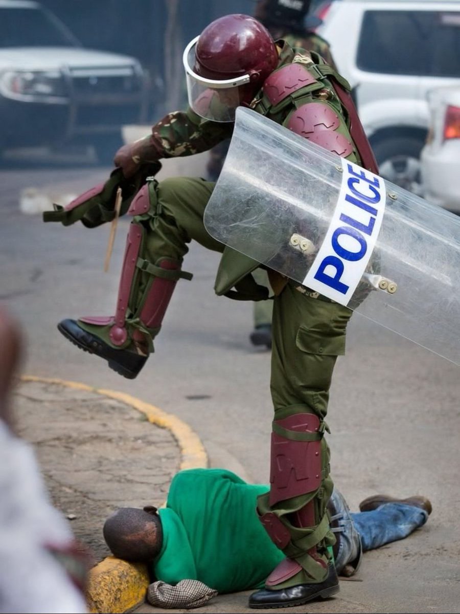 Kenyan police typical government-supported behavior. 💔