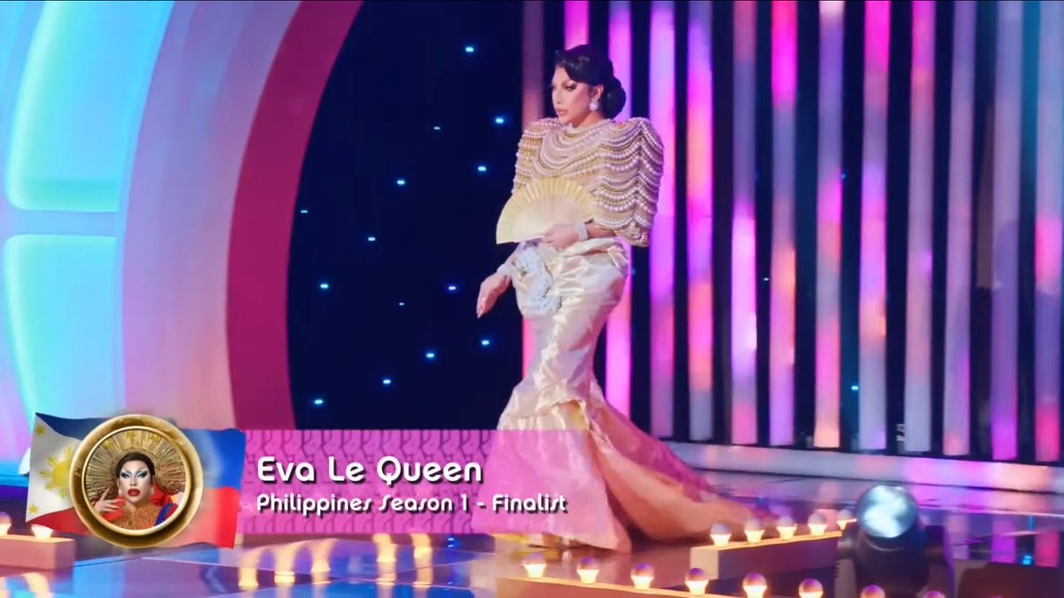 AltDragRace's tweet photo. OMG EVA LE QUEEN BACK ON MY TELEVISION WE WOOOOON 🇵🇭🇵🇭🇵🇭🇵🇭🇵🇭🇵🇭🇵🇭🇵🇭🇵🇭🇵🇭🇵🇭🇵🇭🇵🇭🇵🇭
 
MAWMA LEWKS GOOOODDDDDD!!!!!!!

#DragRace #GlobalAllStars https://t.co/nfNuC3kZrZ