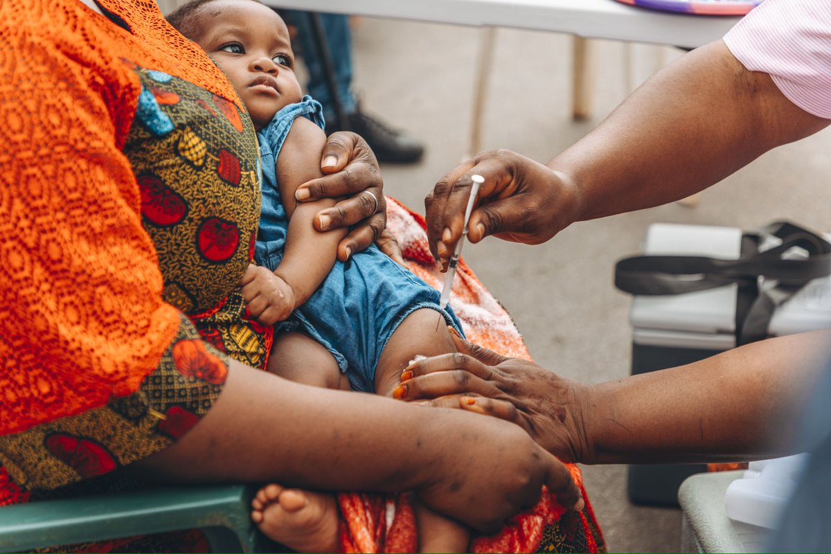 DrBenido's tweet photo. As Côte d'Ivoire rolls out R21/Matrix-M #MalariaVaccine, 2 safe & effective malaria vaccines are now available for children.
Thanks to the collaboration of @WHO, @gavi, @UNICEF & other partners for ensuring sufficient vaccine supply to meet the needs of #Africa. #AMVIRA #ENDISA https://t.co/oT7dF4gkGG