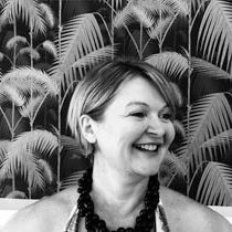 Happiest of Birthdays to our founder of Crown Gardens Holiday Homes! 🎂

Cheers to another year of creating fabulous memories 💕

👑

#BrightonGetaway #HolidayHome #LuxuryStays#PartyVibes #HiddenGem #CityBreak #InteriorDesign #VisitBrighton #CrownGardens