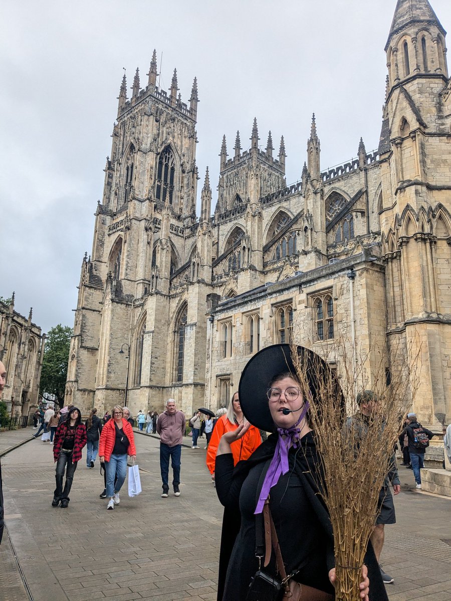 VittyAbi's tweet photo. Talk about taking your curriculum beyond the classroom: a walking history tour of York, courtesy of Nix the witch. Nicely done @PTIEducation #PTIresidential https://t.co/TzBpWnBHH4