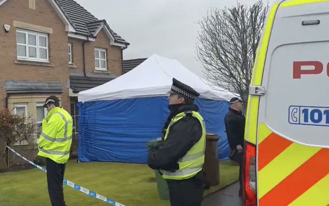 BladeoftheS's tweet image. Police Scotland put 3 forensic tents in Nicola Sturgeon's garden because £600,000 of donations might have been used inappropriately.  

Police England didn't even question Michelle Mone when she flaunted herself around London, she owes £232,000,000 to the tax payer.
