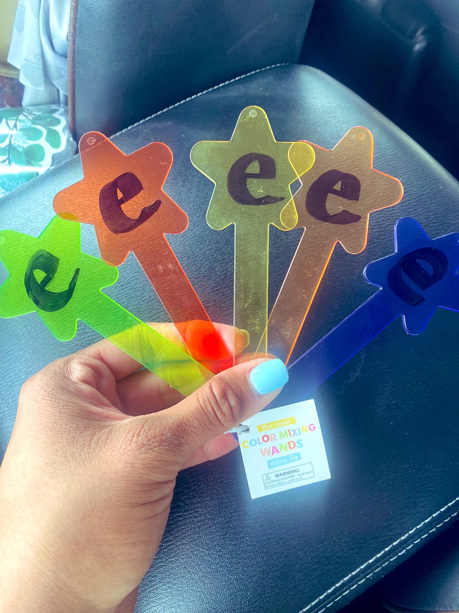 ReadWithRosey's tweet photo. Did I just purchase ⭐️ shaped color mixing wands at the @Target 🎯 dollar 💵 spot? Yes!
Did I also purchase a thick black Sharpie and assemble Magic e wands in the parking lot once I got to my car?
Also, yes!🤣🤦🏽♀️#SyllableTypes #MagicE @IMSEOG @OGonlineacademy https://t.co/lP7USiymyK