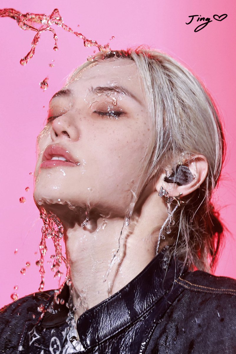 YONGLlXIE's tweet image. THIS PICTURE BELONGS TO A MUSEUM